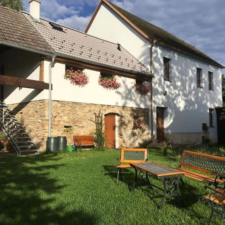Apartman Na Vrsku Klenovice  エクステリア 写真