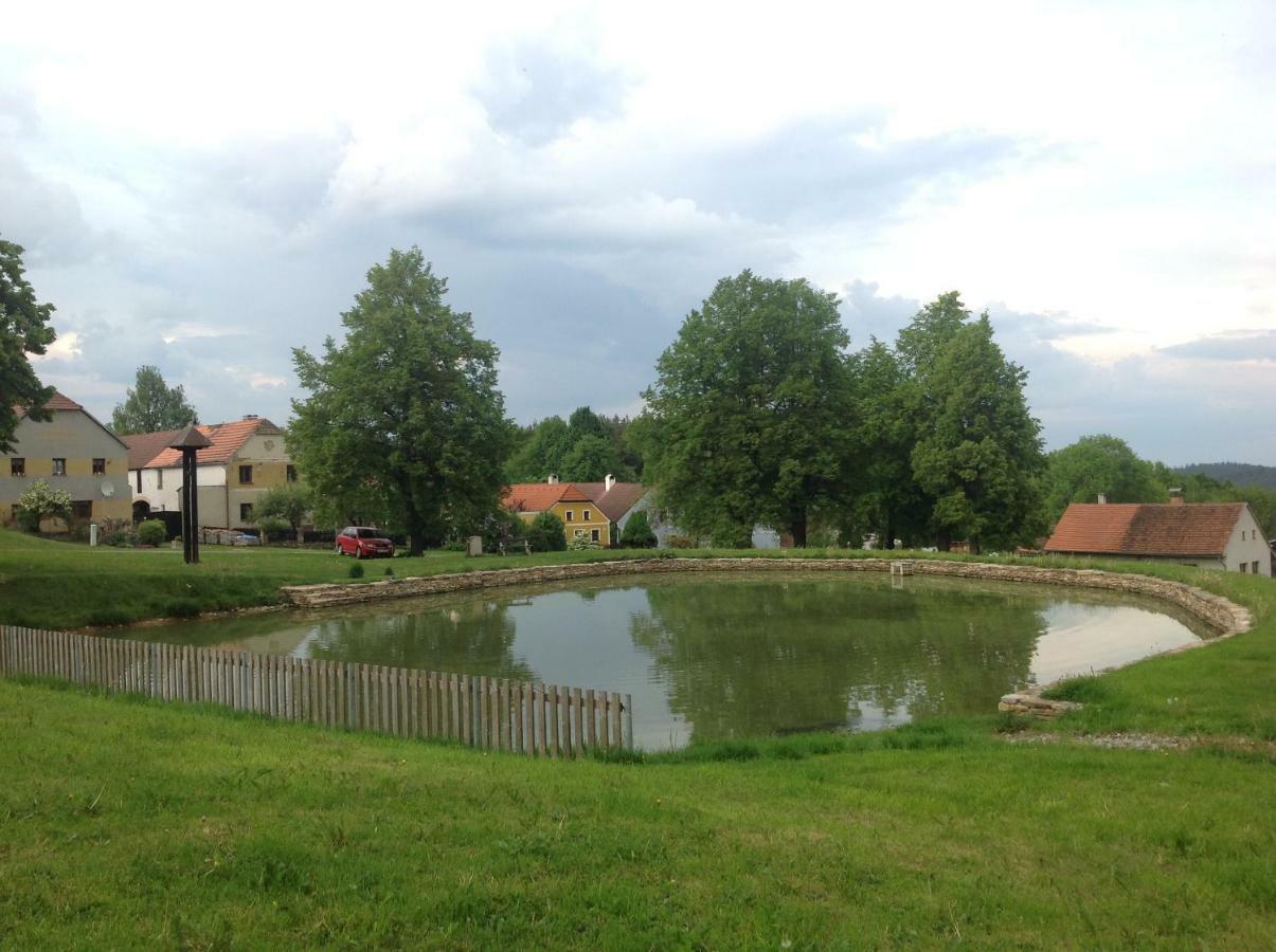 Apartman Na Vrsku Klenovice  エクステリア 写真