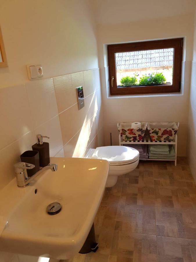 Apartman Na Vrsku Klenovice  エクステリア 写真